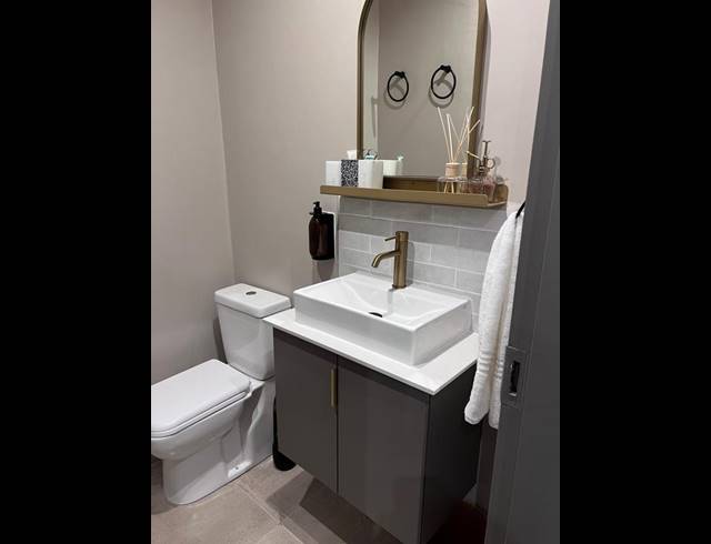 0 BEDROOM APARTMENT FOR SALE IN SANDTON CENTRAL